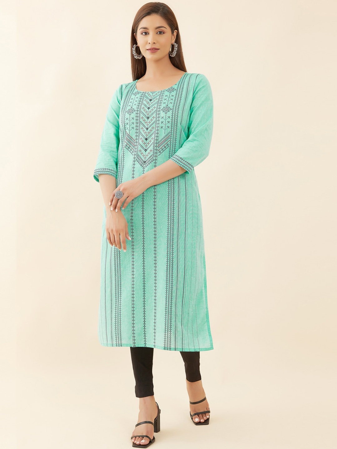

Maybell Ethnic Motifs Printed Mirror Work Pure Cotton Kurta, Green