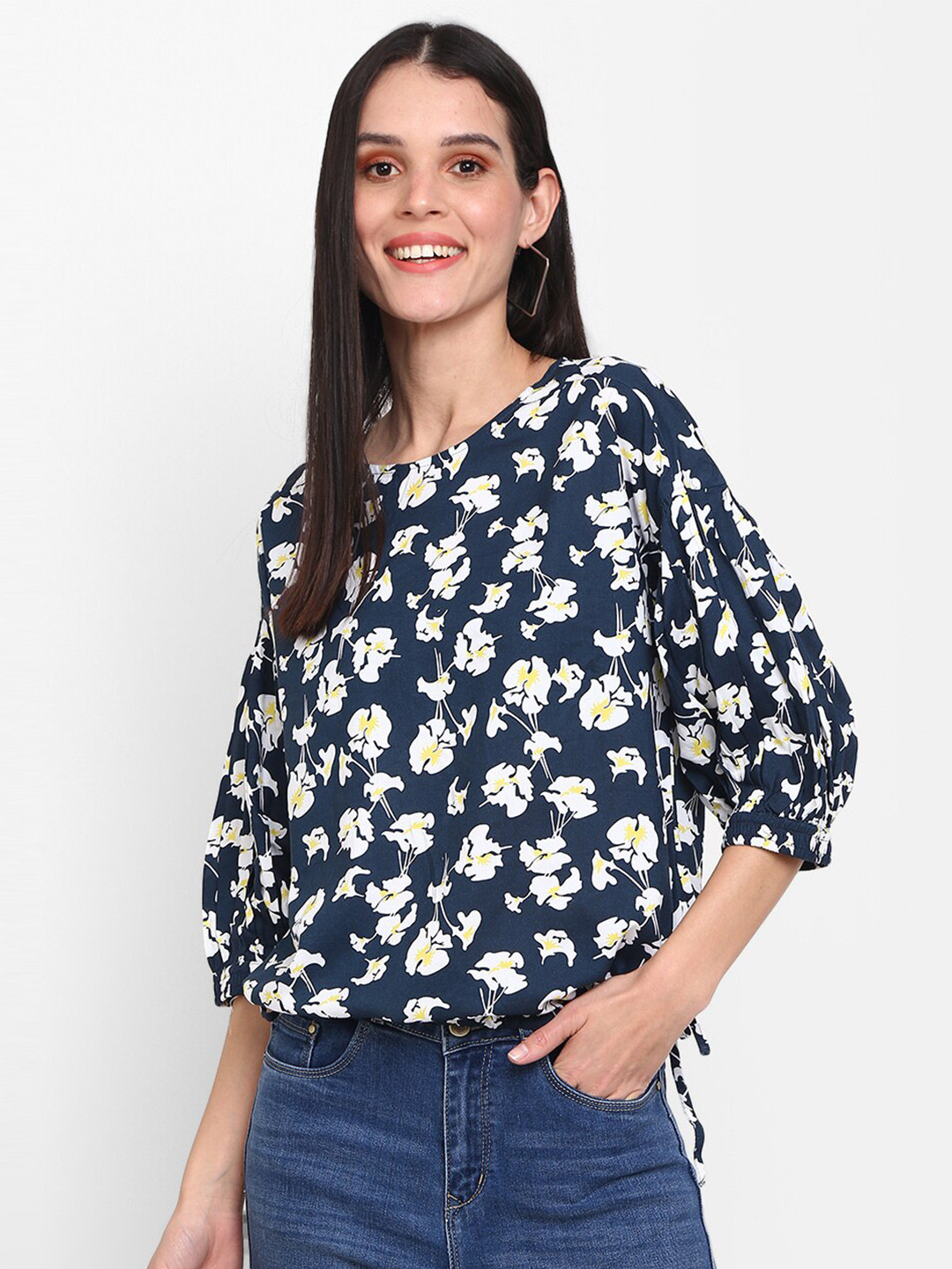 

V-Mart Floral Printed Regular Top, Blue