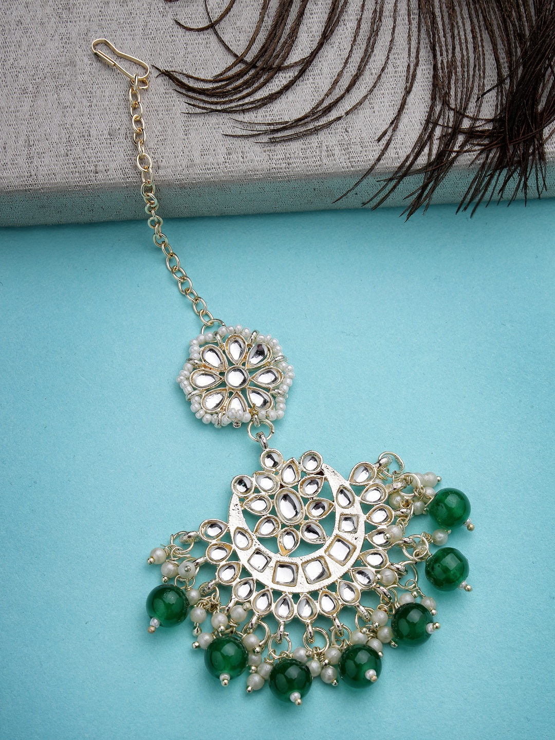 

Aazeen Gold-Plated Kundan Studded Maang Tikka