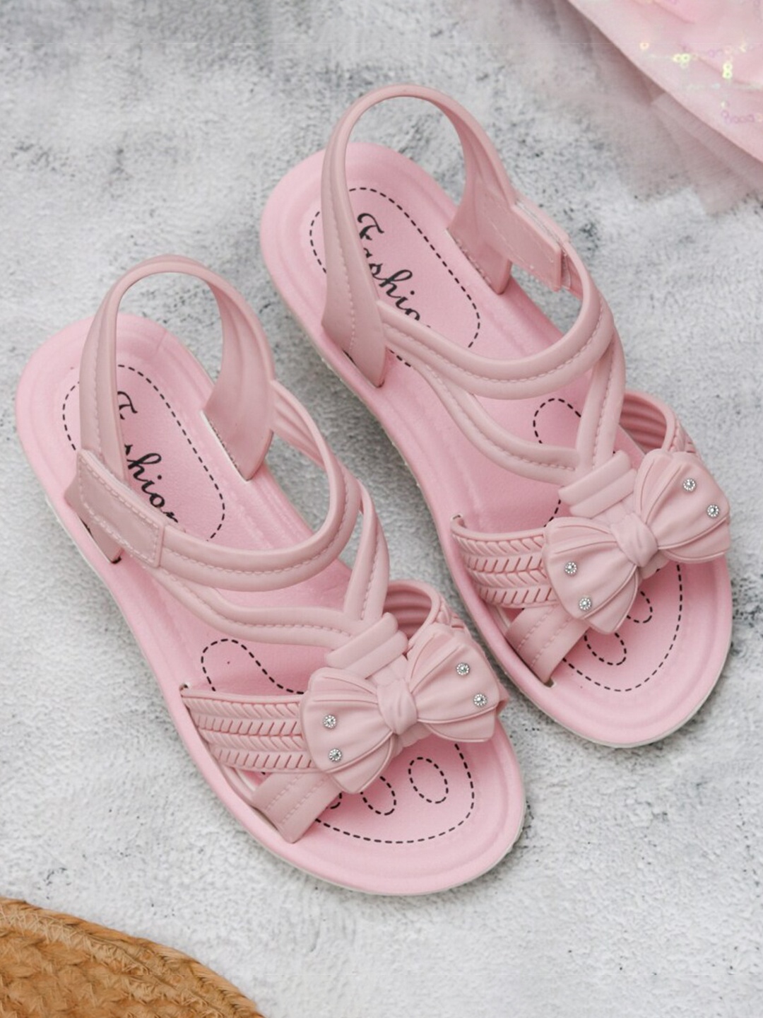 

Yellow Bee Girls Textured Open Toe Flats With Bow Detail, Pink