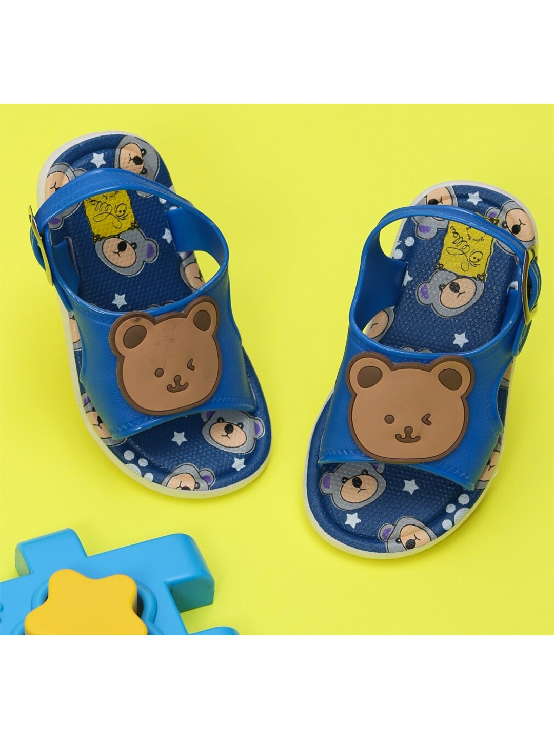 

Yellow Bee Boys Bear Applique Detail Comfort Sandals, Navy blue