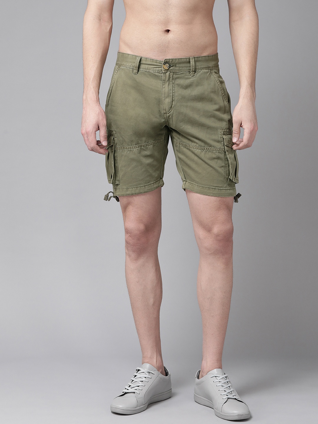 

Roadster Men Olive Green Solid Pure Cotton Regular Fit Cargo Shorts