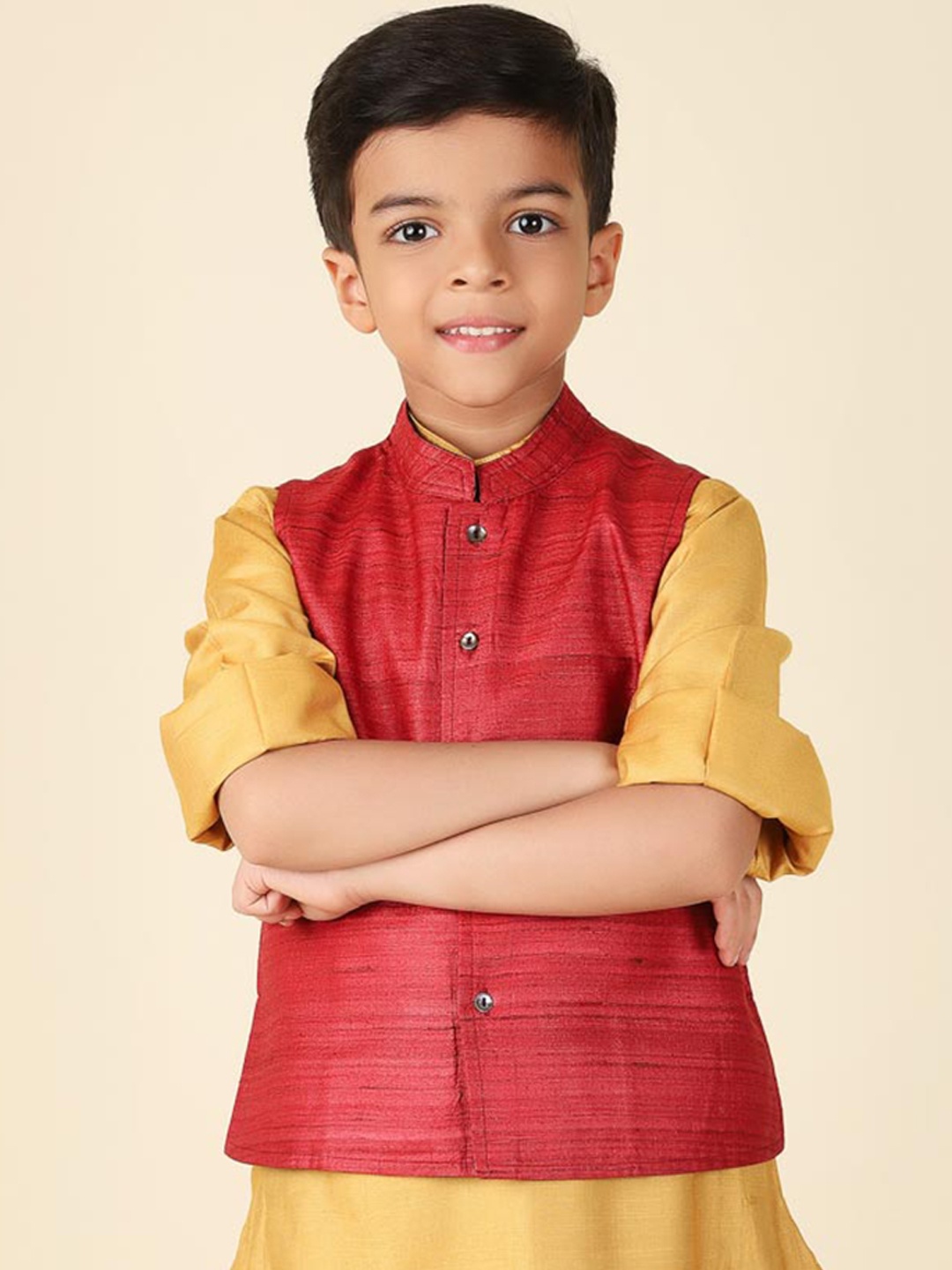 

Fabindia Boys Woven Design Silk Nehru Jacket, Red
