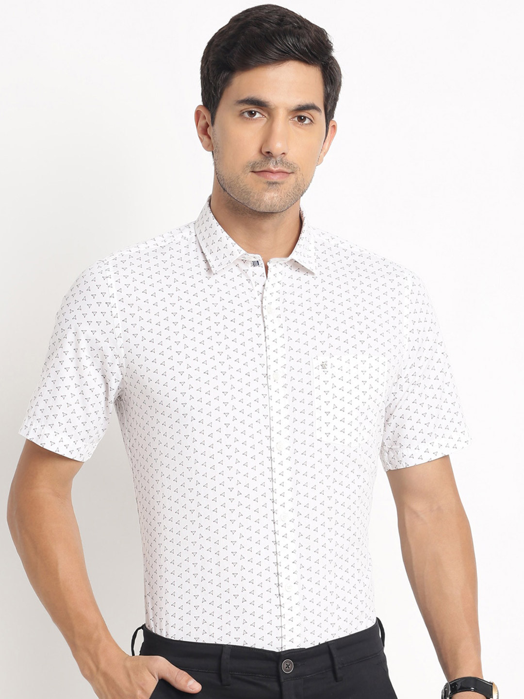 

Turtle Relaxed Slim Fit Micro & Disty Printed Cotton Casual Shirt, White
