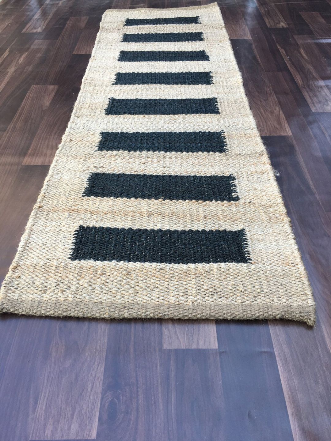 

THE HANDMADE FLAIR Cream-Colored & Blue Braided Jute Rectangular Carpet