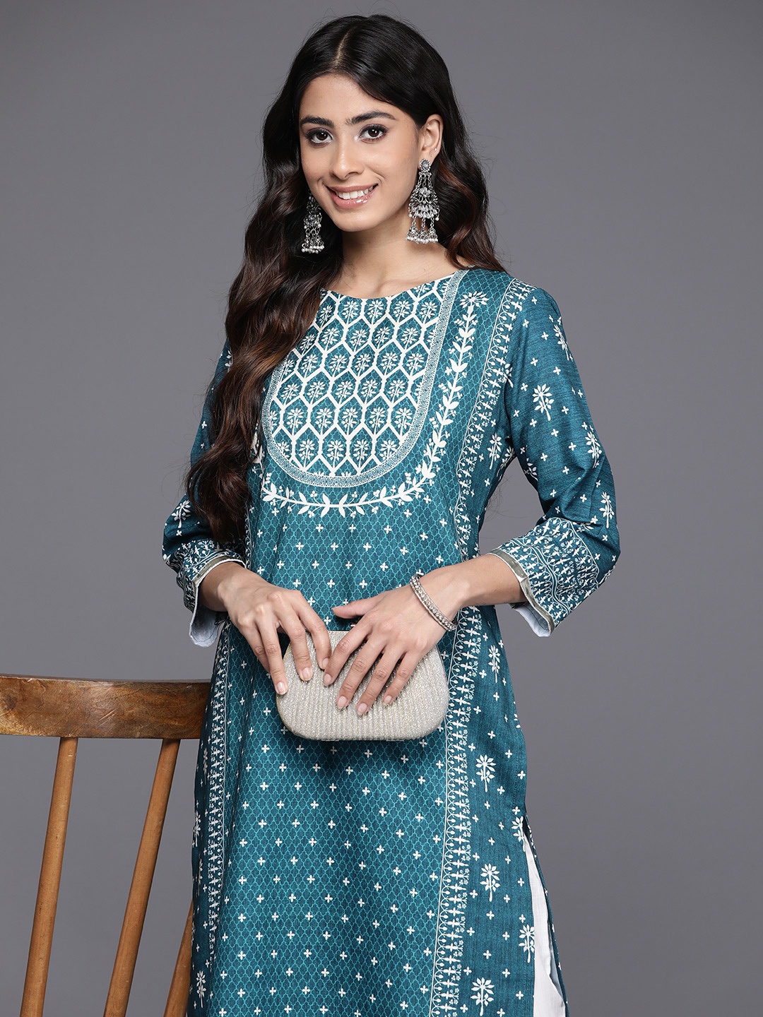 

Varanga Women Floral Printed Modal Kurta, Teal