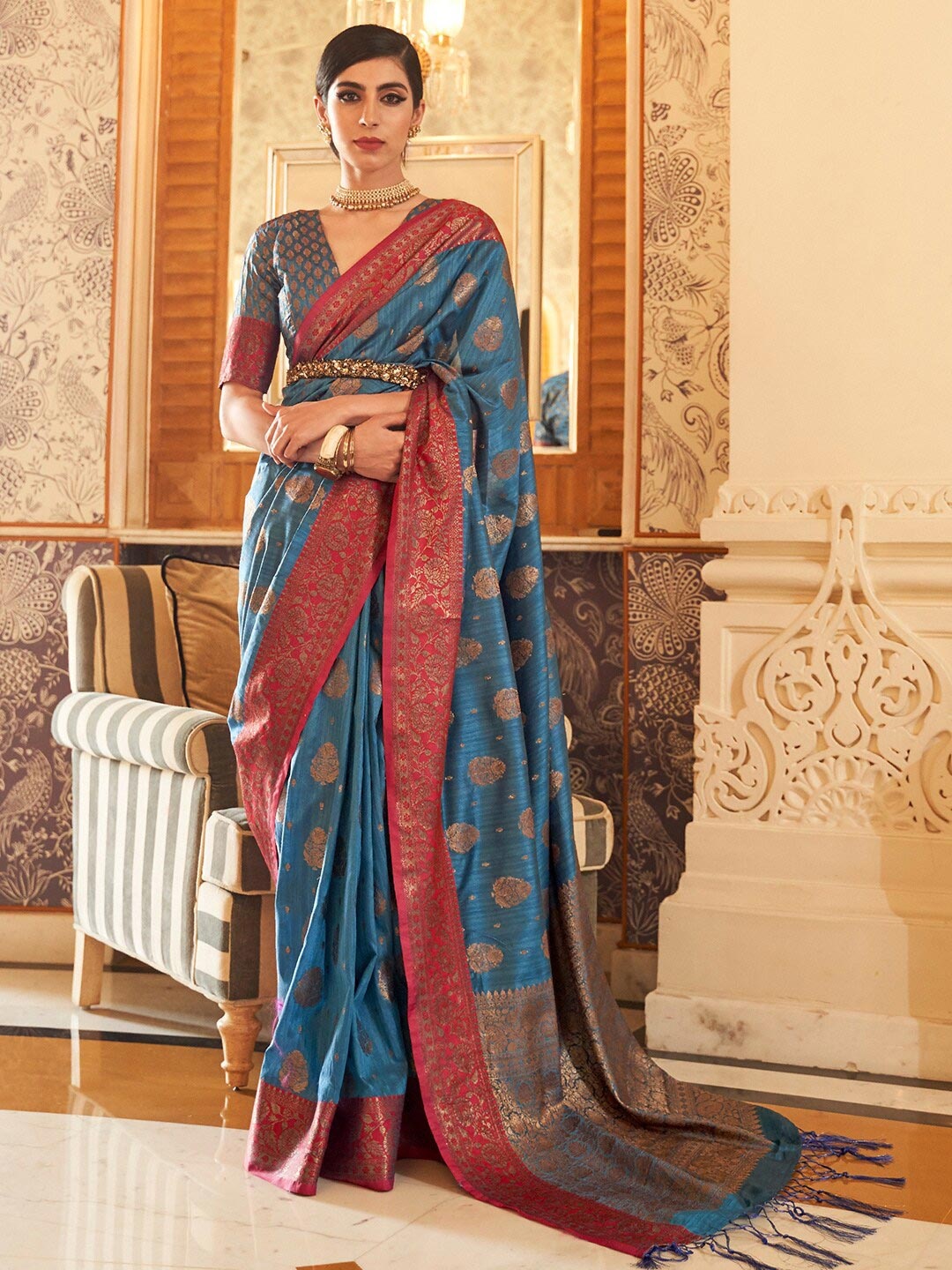 

KARAGIRI Floral Woven Design Zari Saree, Blue
