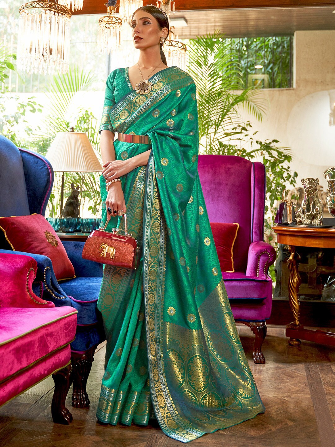 

KARAGIRI Floral Woven Design Zari Kanjeevaram Saree, Green