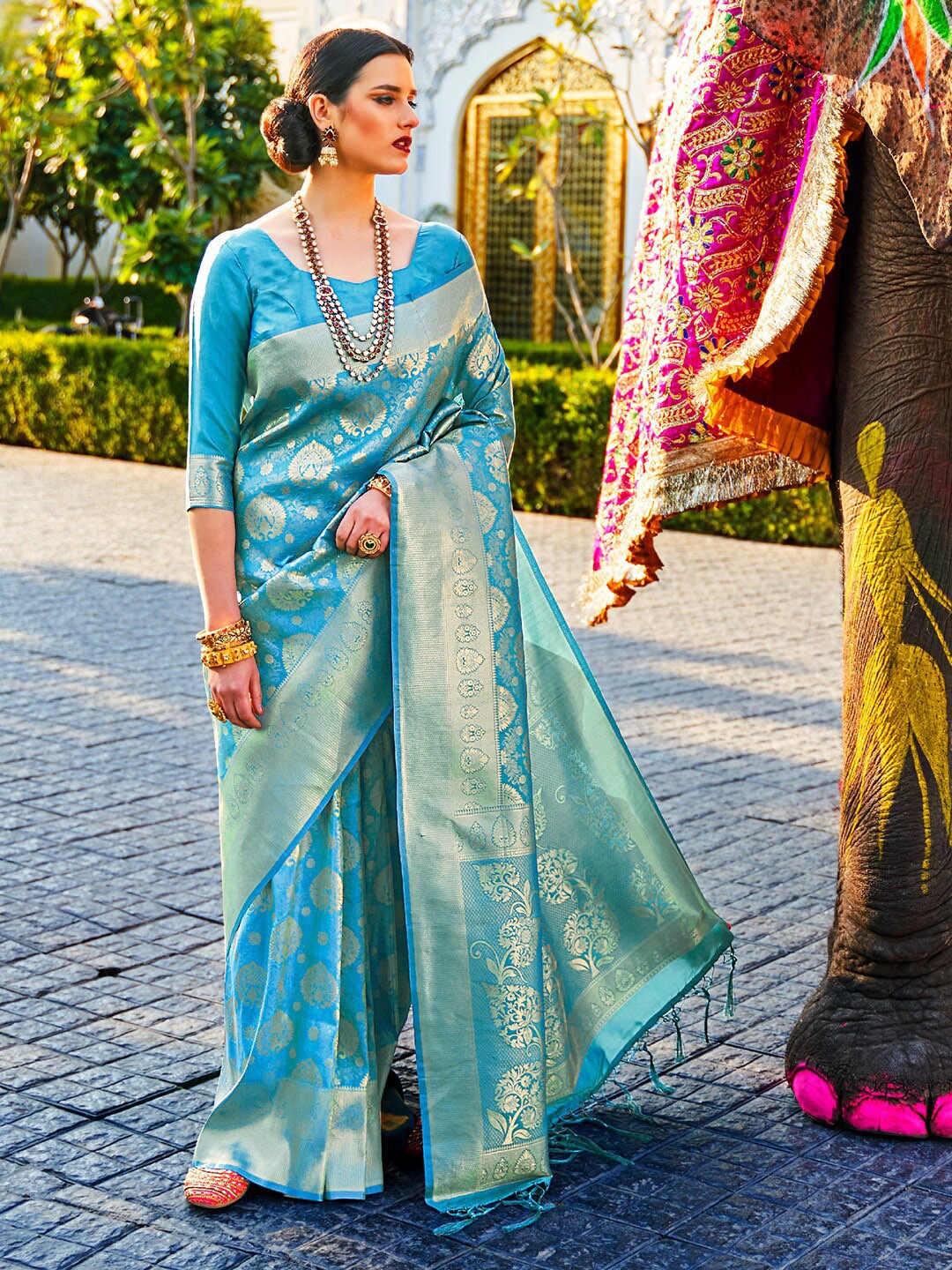 

KARAGIRI Ethnic Motif Woven Design Zari Kanjeevaram Saree, Blue