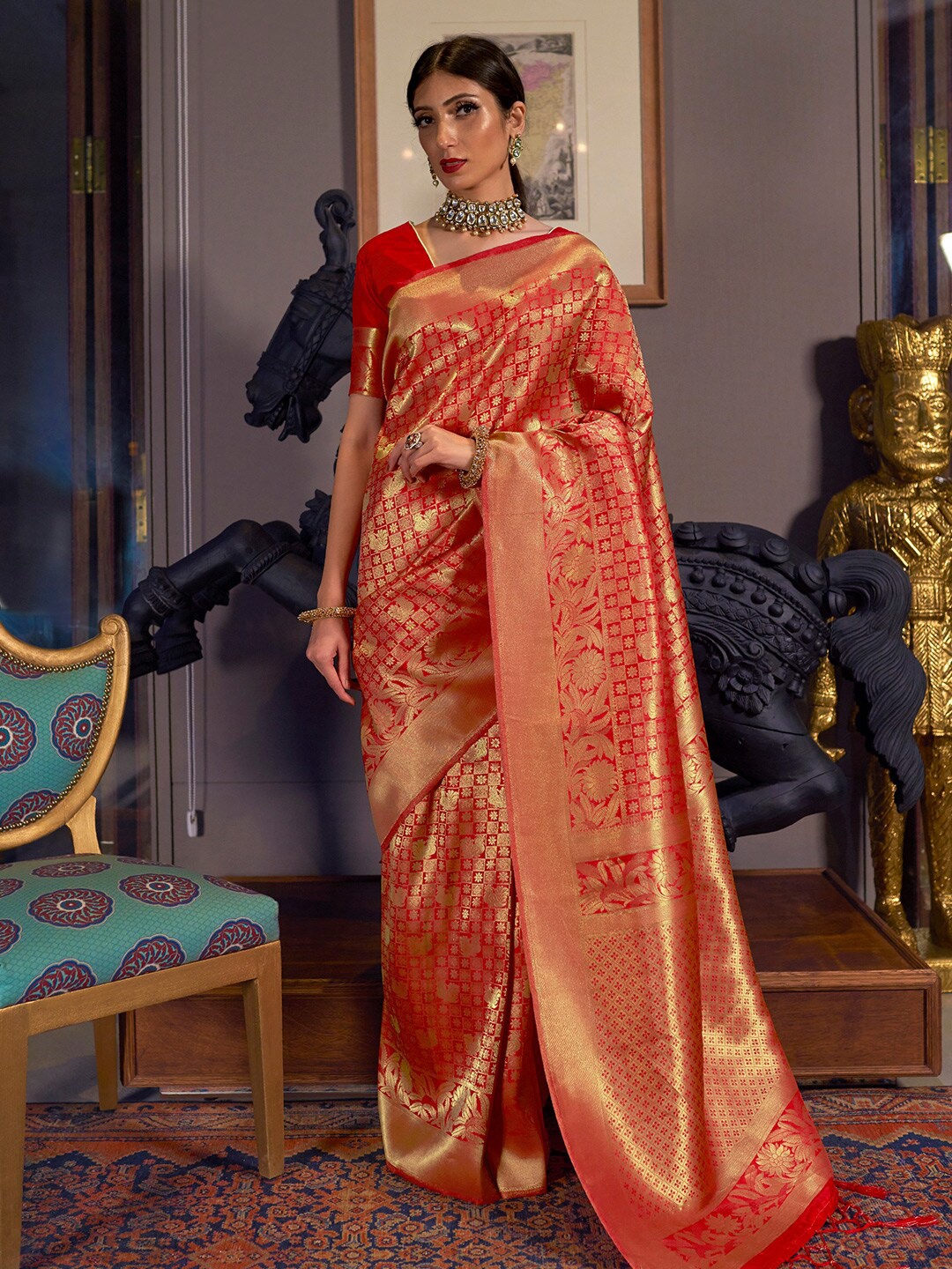 

KARAGIRI Floral Woven Design Zari Kanjeevaram Saree, Red