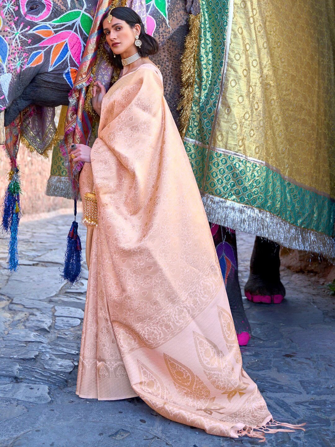 

KARAGIRI Floral Woven Design Zari Kanjeevaram Saree, Cream