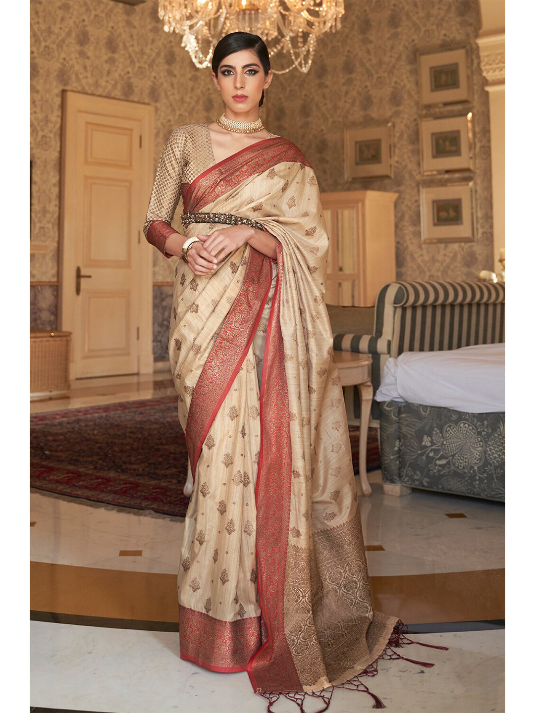 

KARAGIRI Ethnic Motif Woven Design Zari Saree, Beige