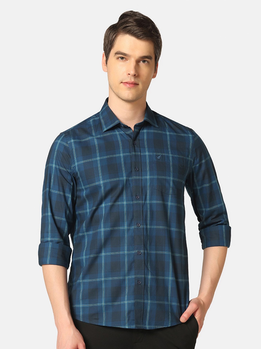 

Blackberrys Checked India Slim Fit Pure Cotton Casual Shirt, Navy blue