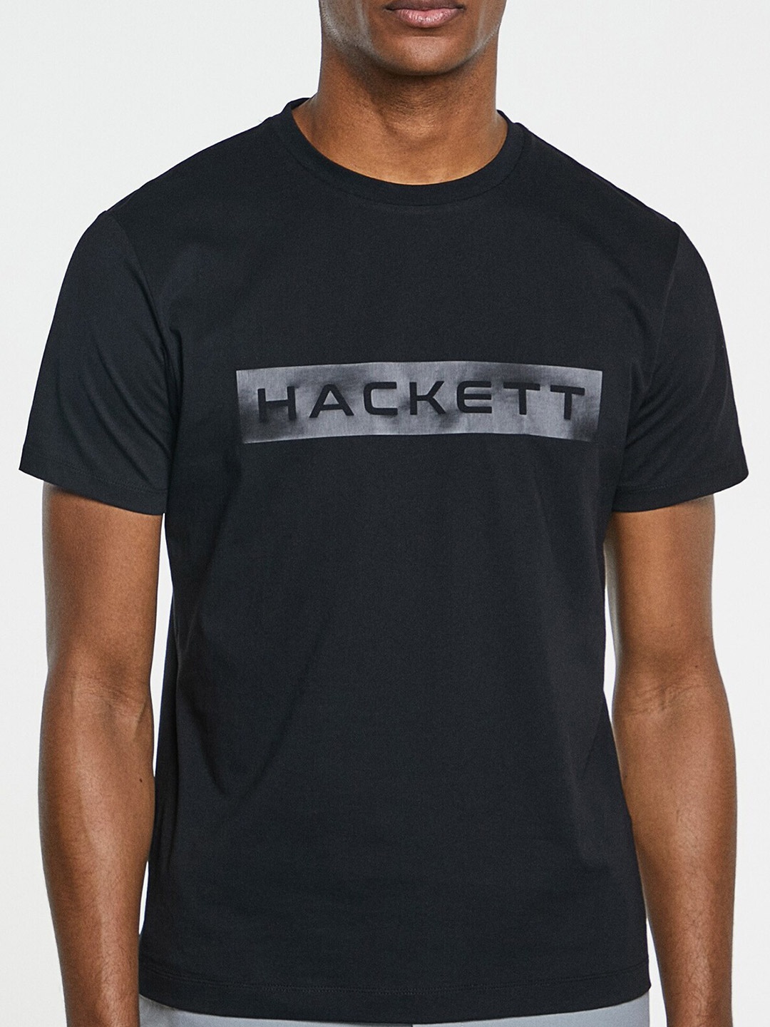 

HACKETT LONDON Men Black Typography Applique T-shirt