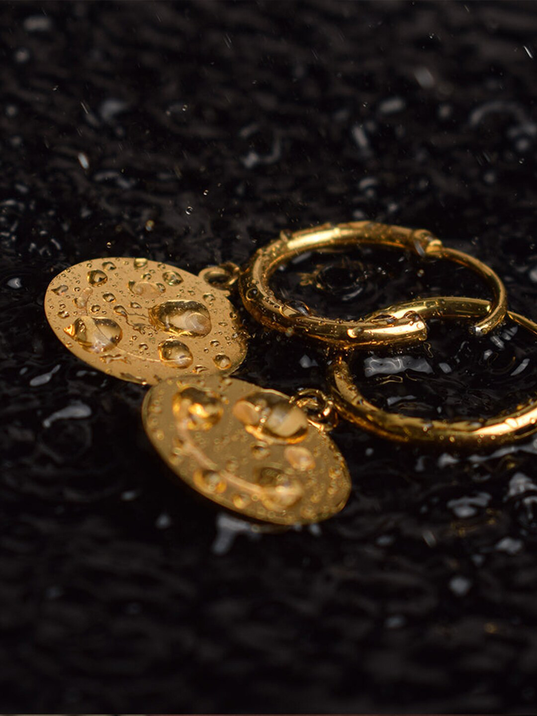 

PALMONAS Gold-Plated Smiley Face Hoop Earrings