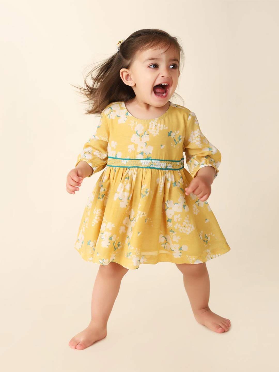 

Fabindia Infant Girls Floral Print Puff Sleeve Fit and Flare Dress, Yellow