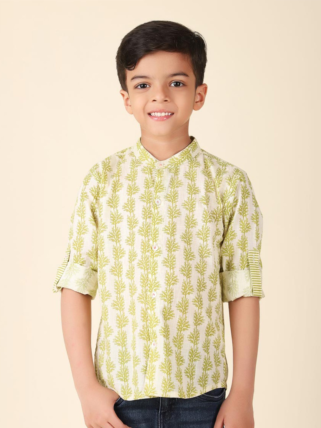 

Fabindia Boys Floral Printed Band Collar Cotton Casual Shirt, Green