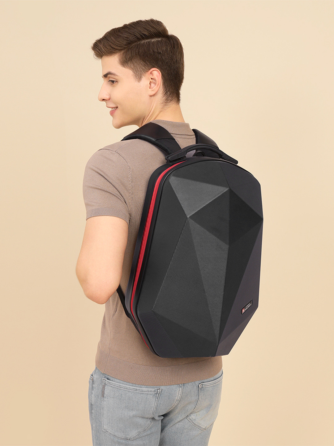 

SWISS MILITARY Alien Series ABS Hardshell Upto 15.6 In Laptop Hard Shell Travel Backpack, Black
