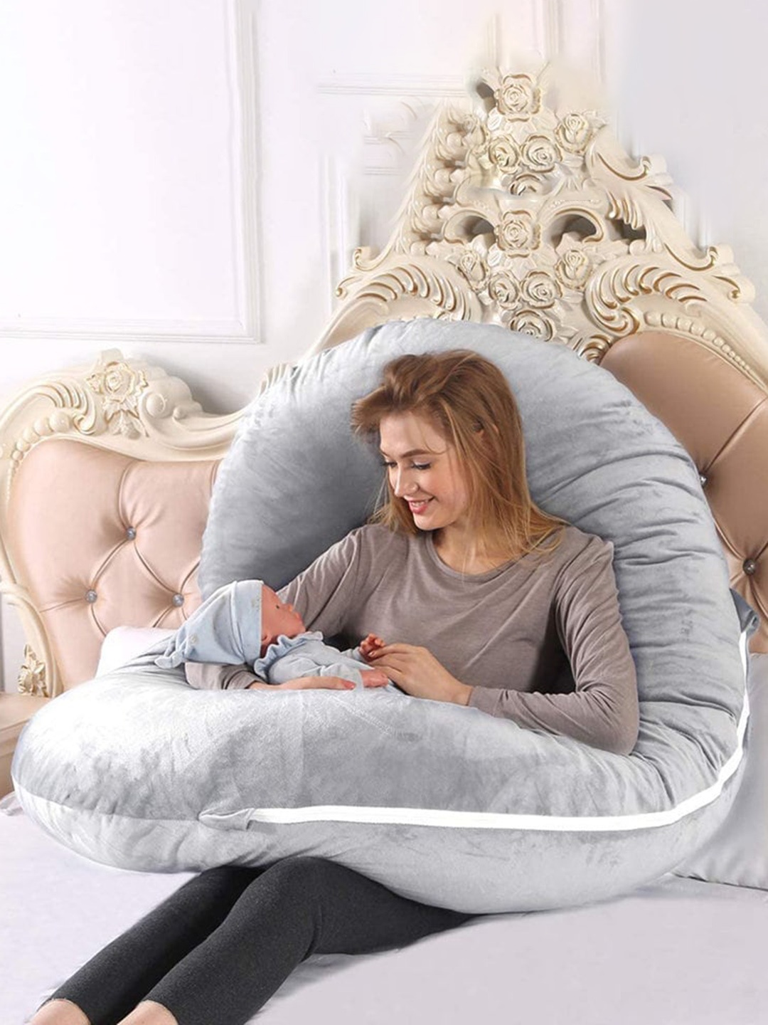 PILLOW TREE Grey Solid Faux Velvet Finish Maternity Pillow With Removable Zip Cover