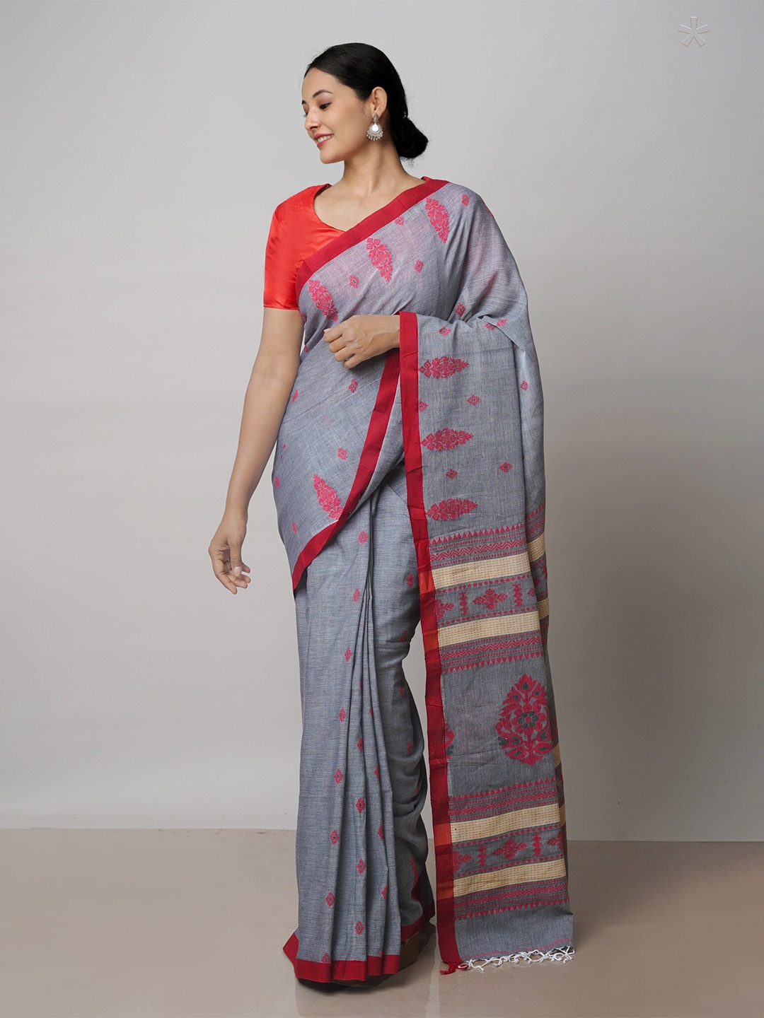 

Unnati Silks Ethnic Woven Design Pure Cotton Handloom Jamdani Saree, Grey
