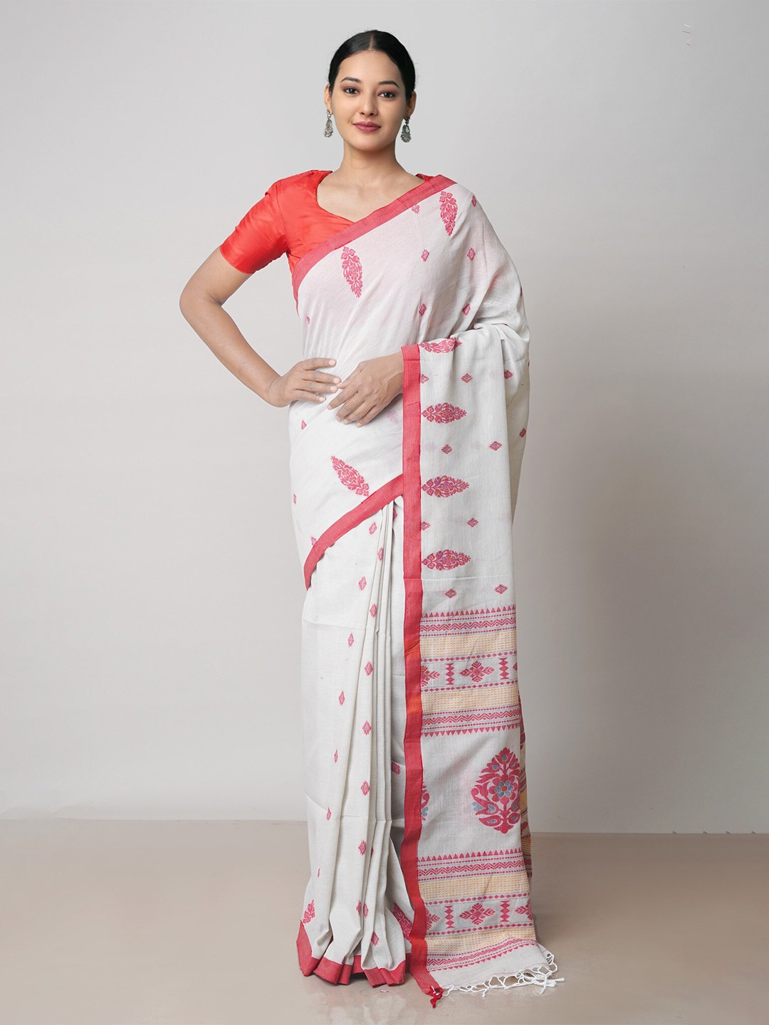 

Unnati Silks Ethnic Woven Design Pure Cotton Handloom Jamdani Saree, Grey