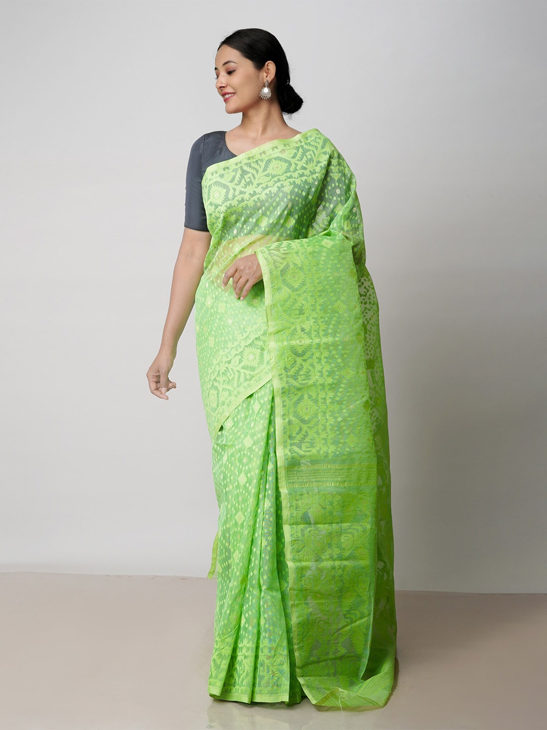 

Unnati Silks Ethnic Woven Design Bengal Pure Cotton Handloom Jamdani Saree, Green