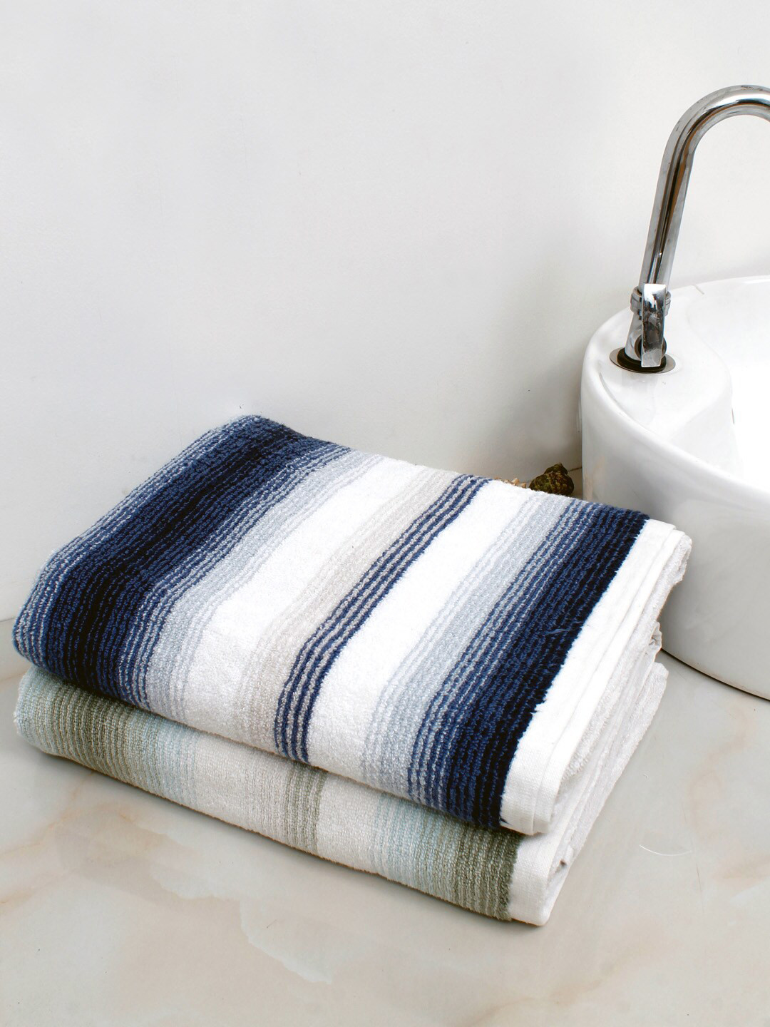 

AVI Living Green & Navy Blue 2 Pieces Striped Cotton GSM 600 Bath Towel