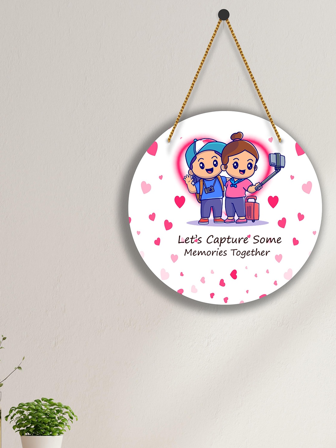 

SAF White & Pink Love Couple Printed Round Shaped wall hanging With Zardoori
