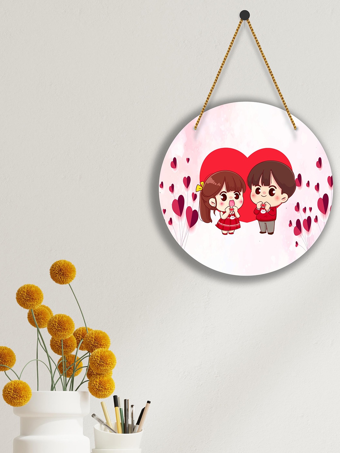 

SAF Pink & Red Love Couple Printed Round Shaped Wall Hanging With Zardoori