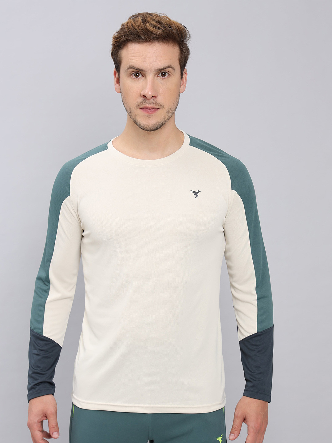 

Technosport Antimicrobial Slim Fit T-shirt, Off white