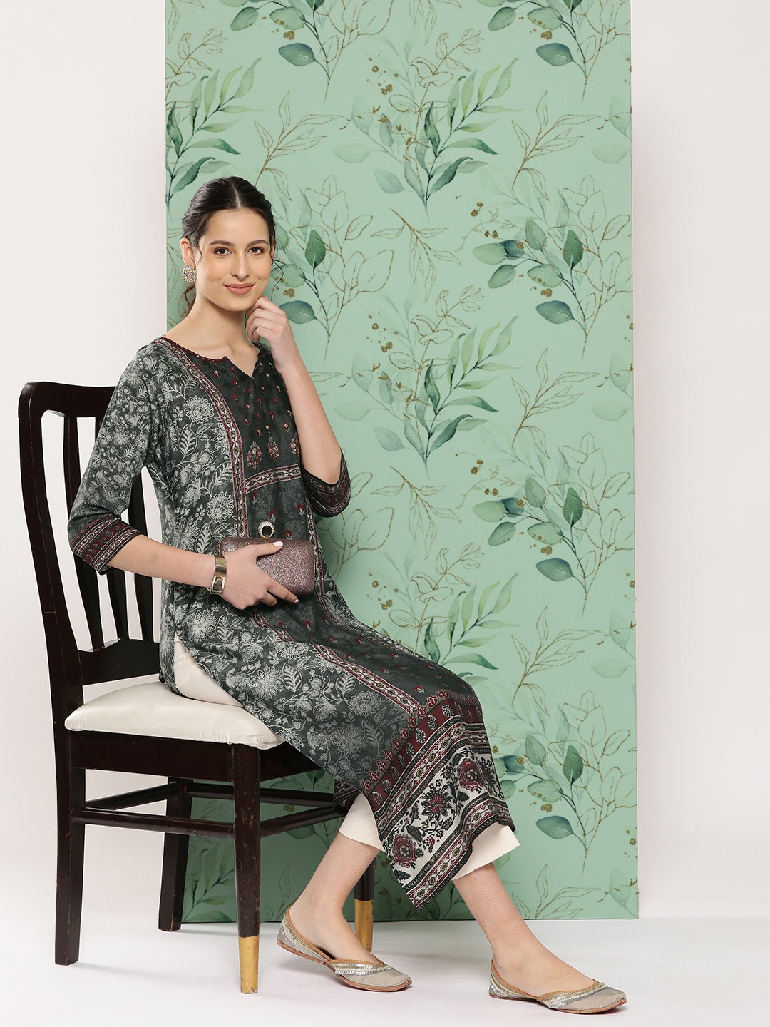 

Nayam By Lakshita Women Ethnic Motifs Printed Sequinned Floral Chanderi Silk Kurta, Grey