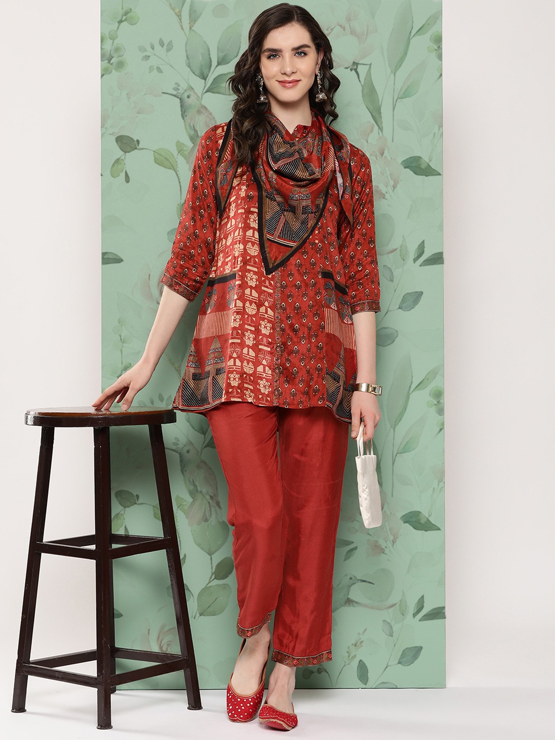 

Nayam By Lakshita Women Printed Regular Kurti with Trousers, Rust