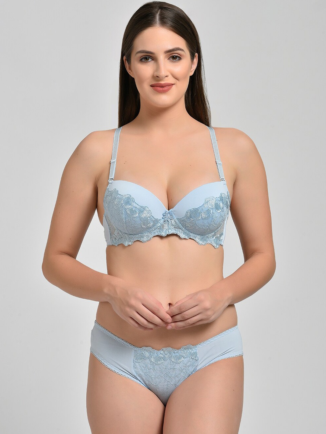 

MAKCLAN Lightly Padded Underwired Self-Design Floral Lace Lingerie Set, Blue