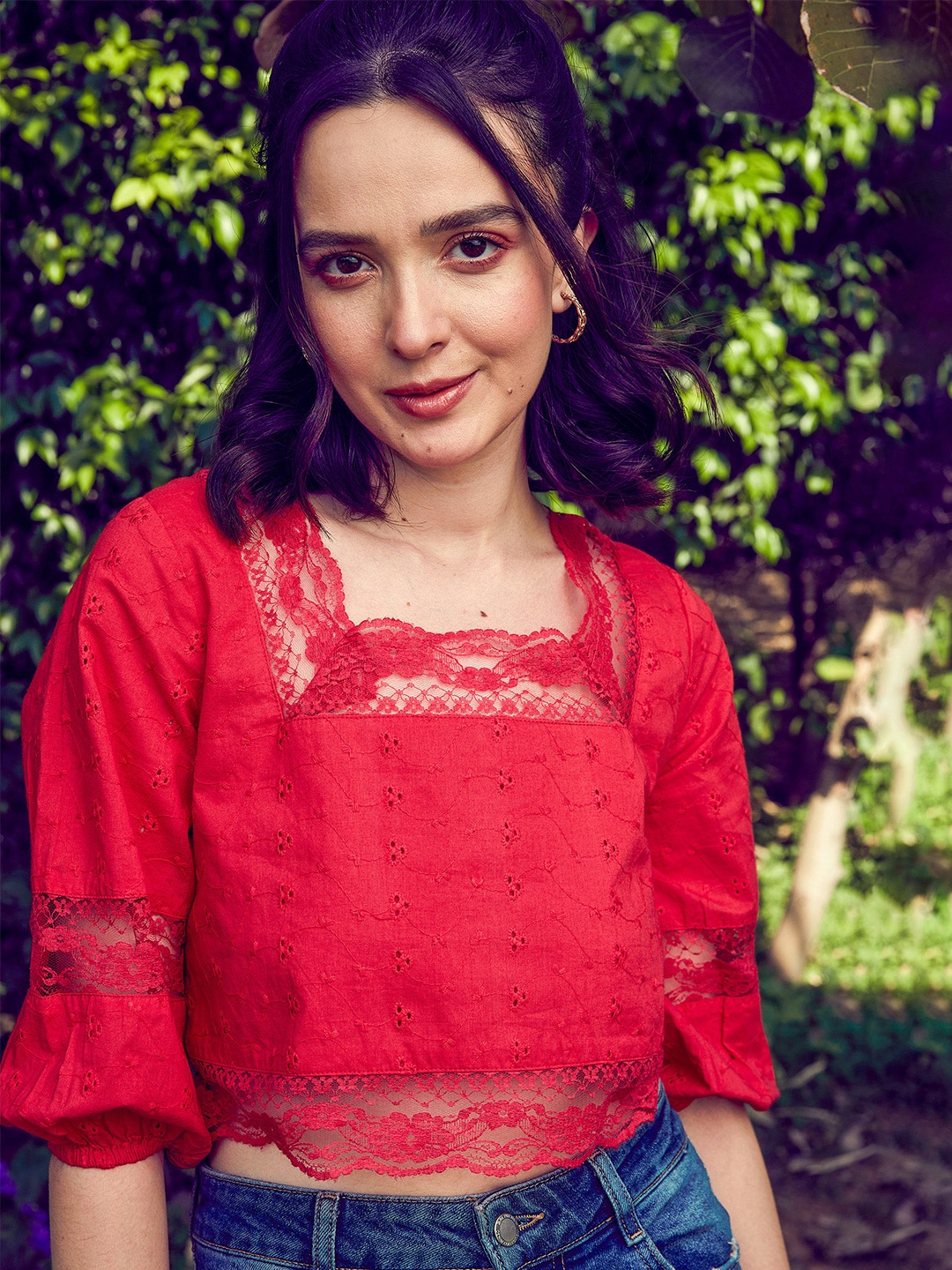 

SASSAFRAS Red Cotton Schiffli Square Neck Crop Top