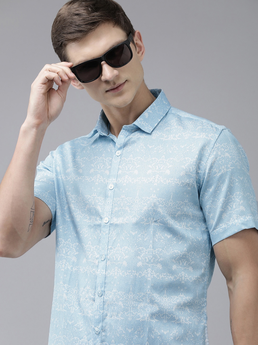 

V Dot Men Slim Fit Printed Cotton Casual Shirt, Turquoise blue