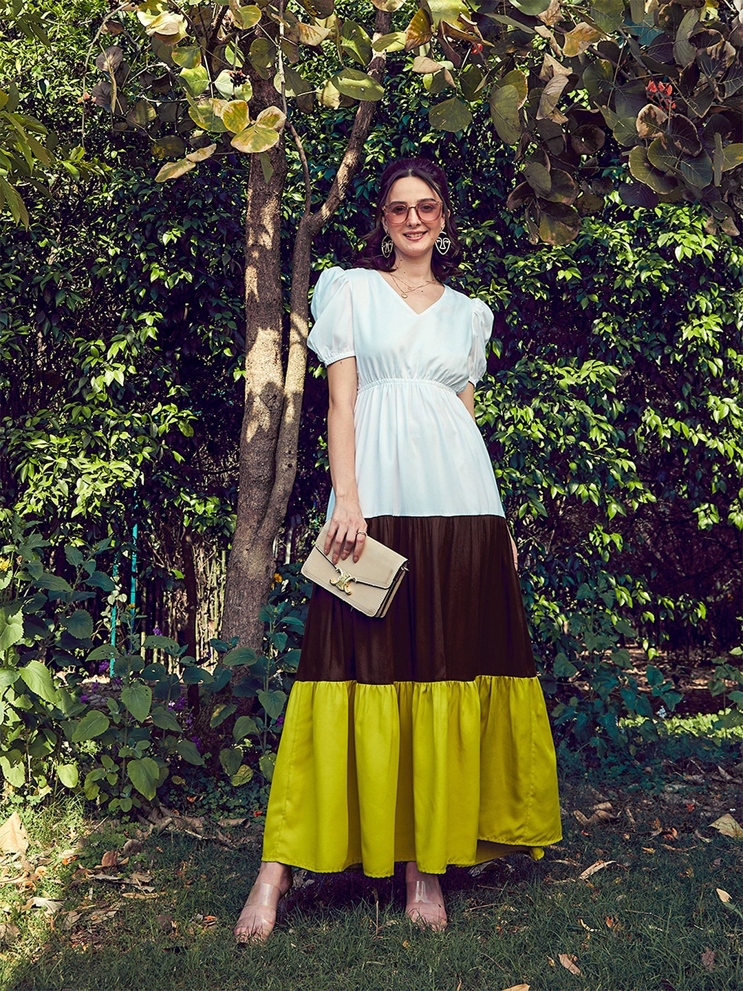 

SASSAFRAS Green Colourblocked Puff Sleeves Fit & Flare Maxi Dress, Blue