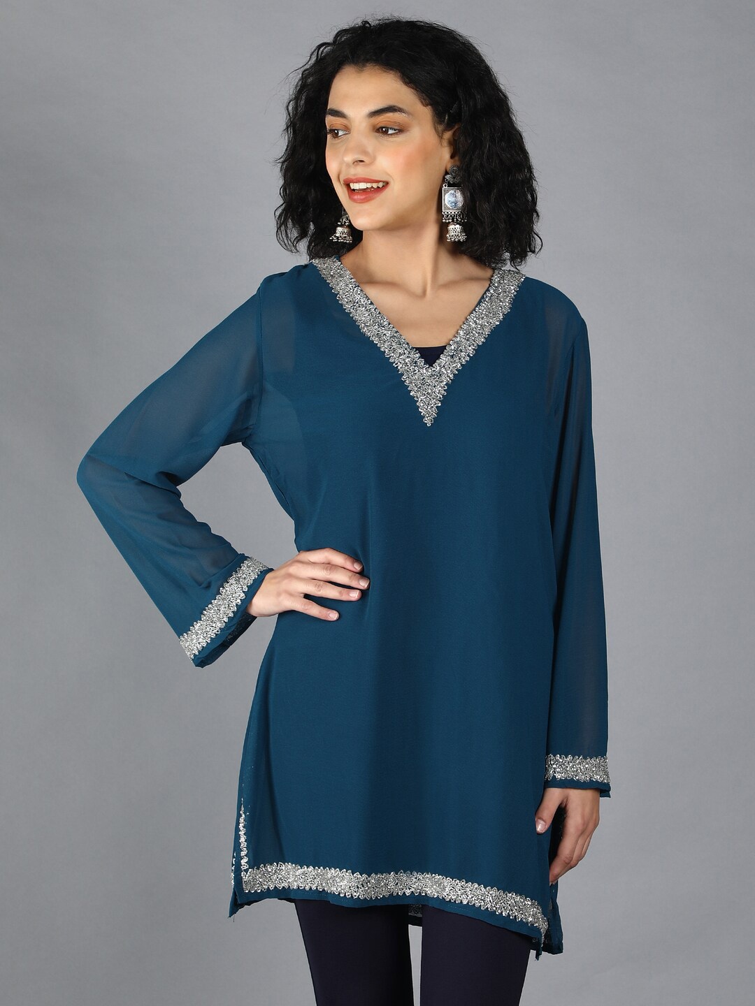 

DEBONATELLA Embellished V-Neck Straight Kurti, Blue