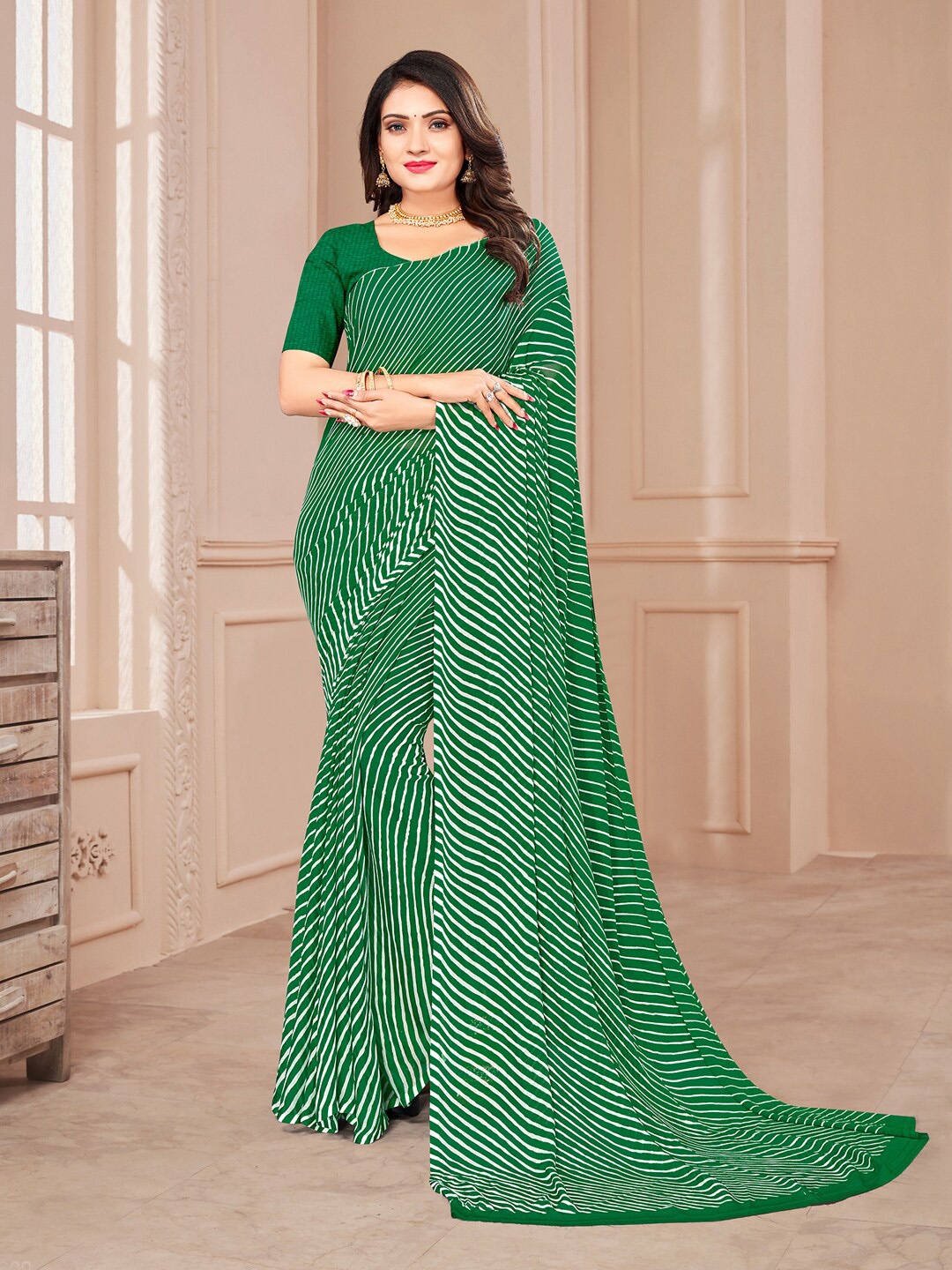 

KALINI Leheriya Printed Pure Chiffon Saree, Green