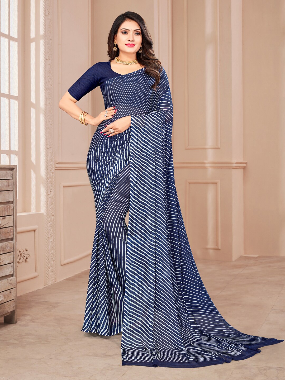 

KALINI Leheriya Printed Pure Chiffon Saree, Navy blue