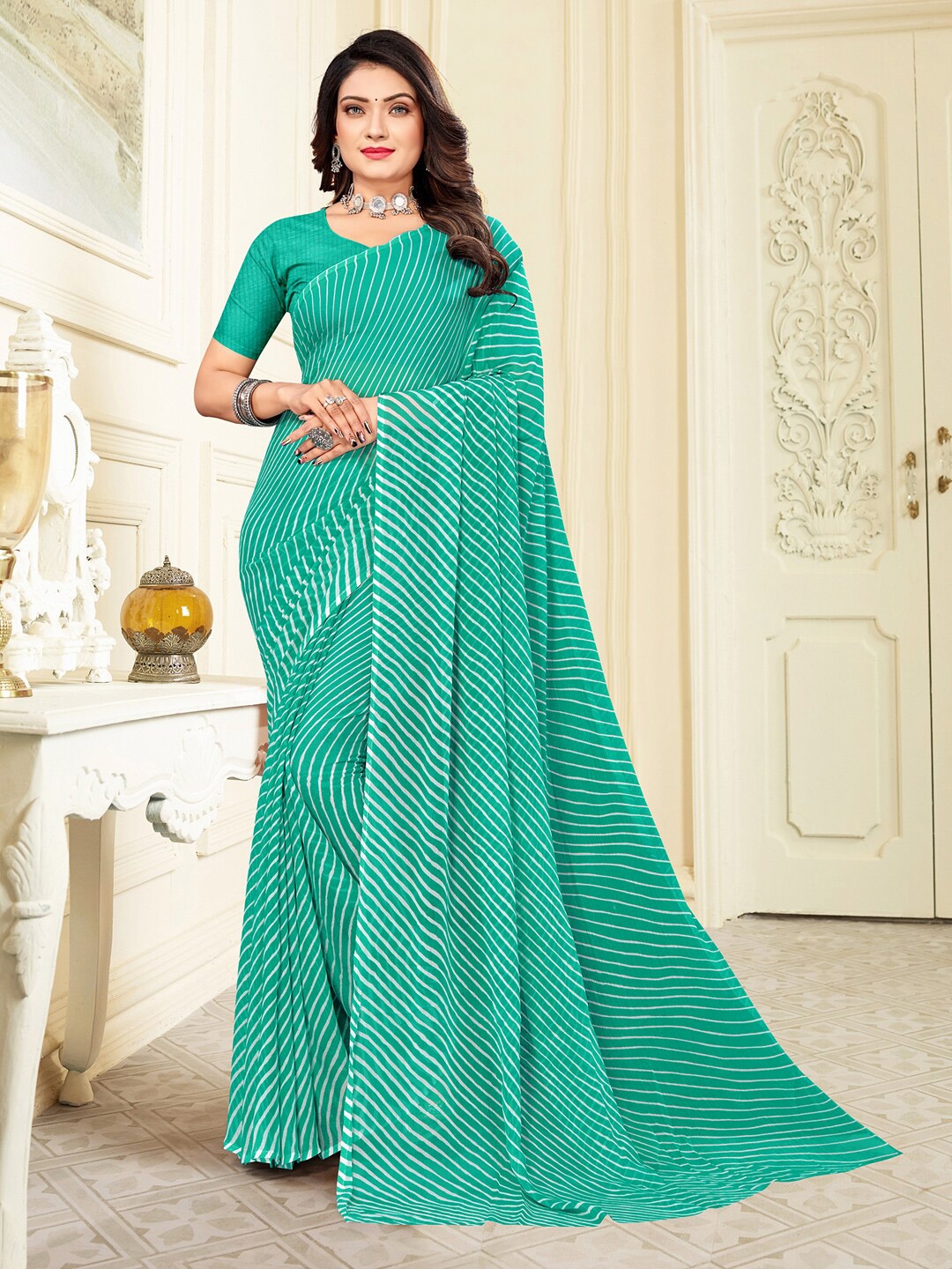 

KALINI Leheriya Printed Pure Chiffon Saree, Green