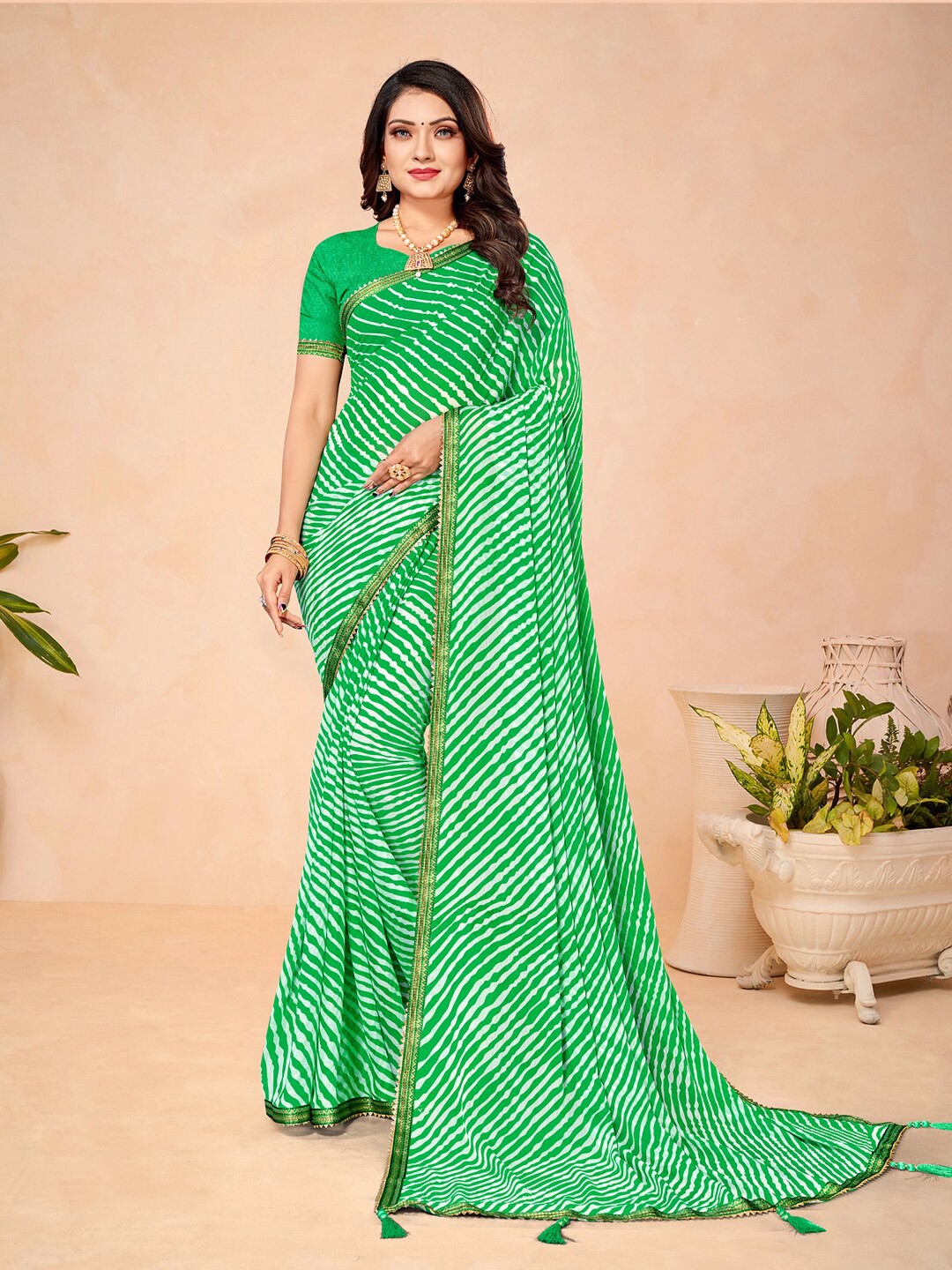 

KALINI Leheriya Printed Embellished Pure Chiffon Saree, Green
