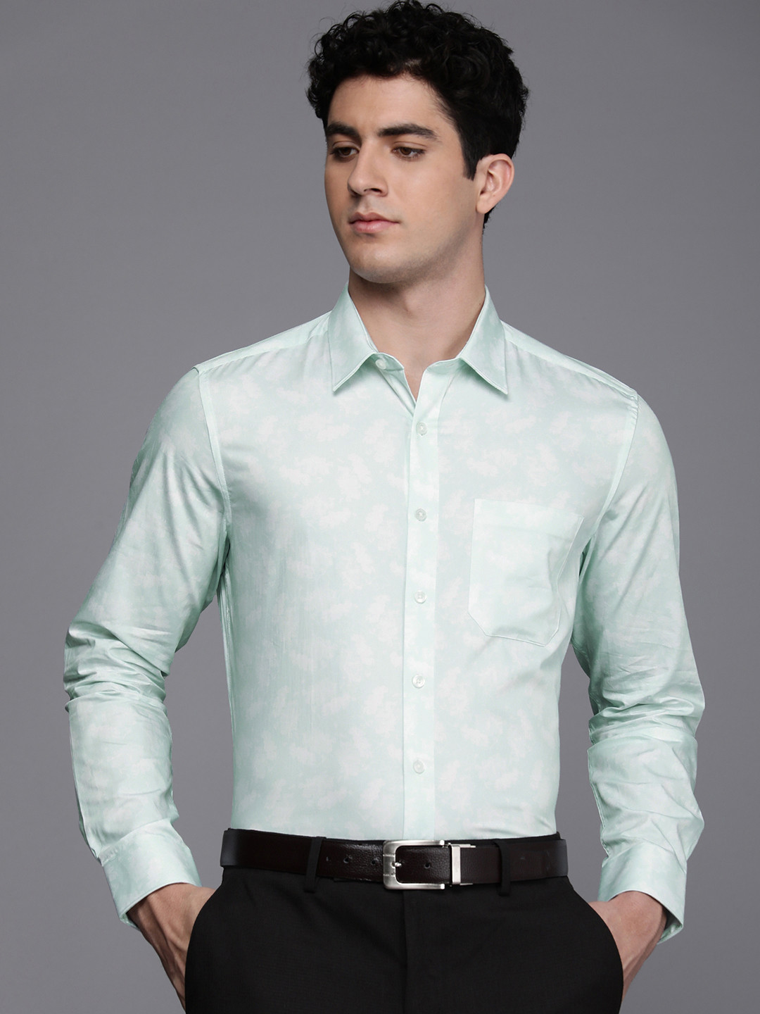 

Louis Philippe Men Slim Fit Printed Formal Shirt, Green