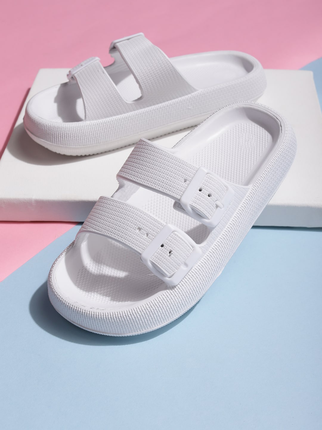 

Truffle Collection Women Two Straps Open Toe Flats With Buckles, White