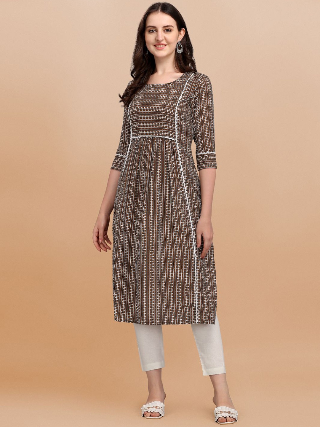 

NAINVISH Ethnic Motifs Printed A-Line Kurta with Trousers, Brown