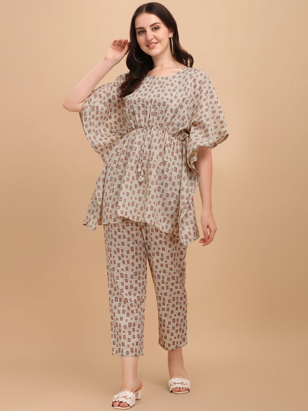 

NAINVISH Geometric Printed Kaftan Kurti with Trousers, Beige