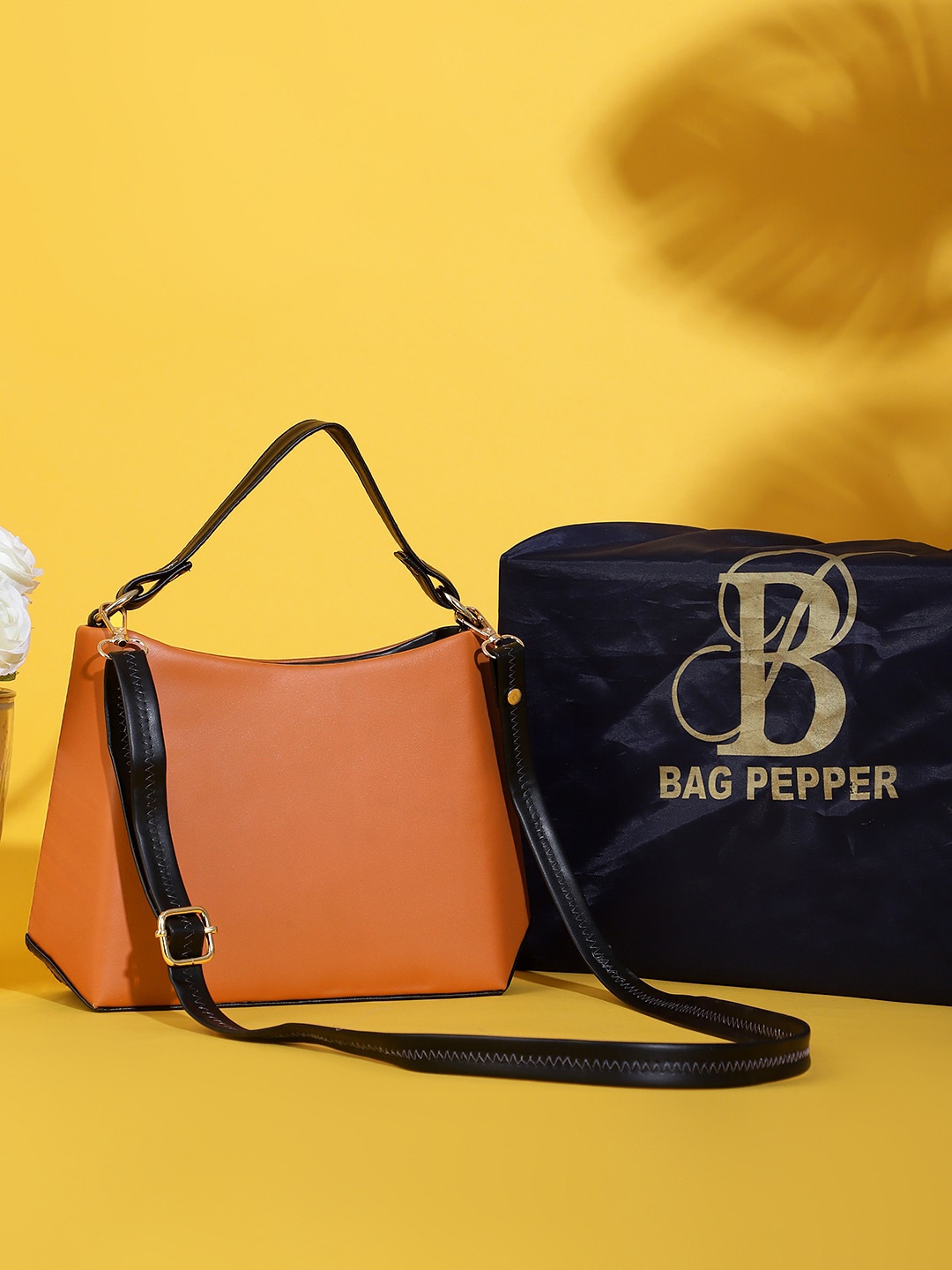

Bag Pepper Structured Hobo Bag, Orange