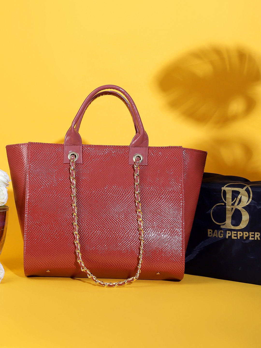 

Bag Pepper Textured Structured Handheld Bag, Red