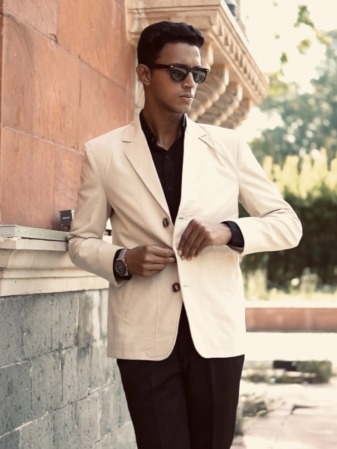 

Dlanxa Slim-Fit Single-Breasted Linen Casual Blazer, Cream