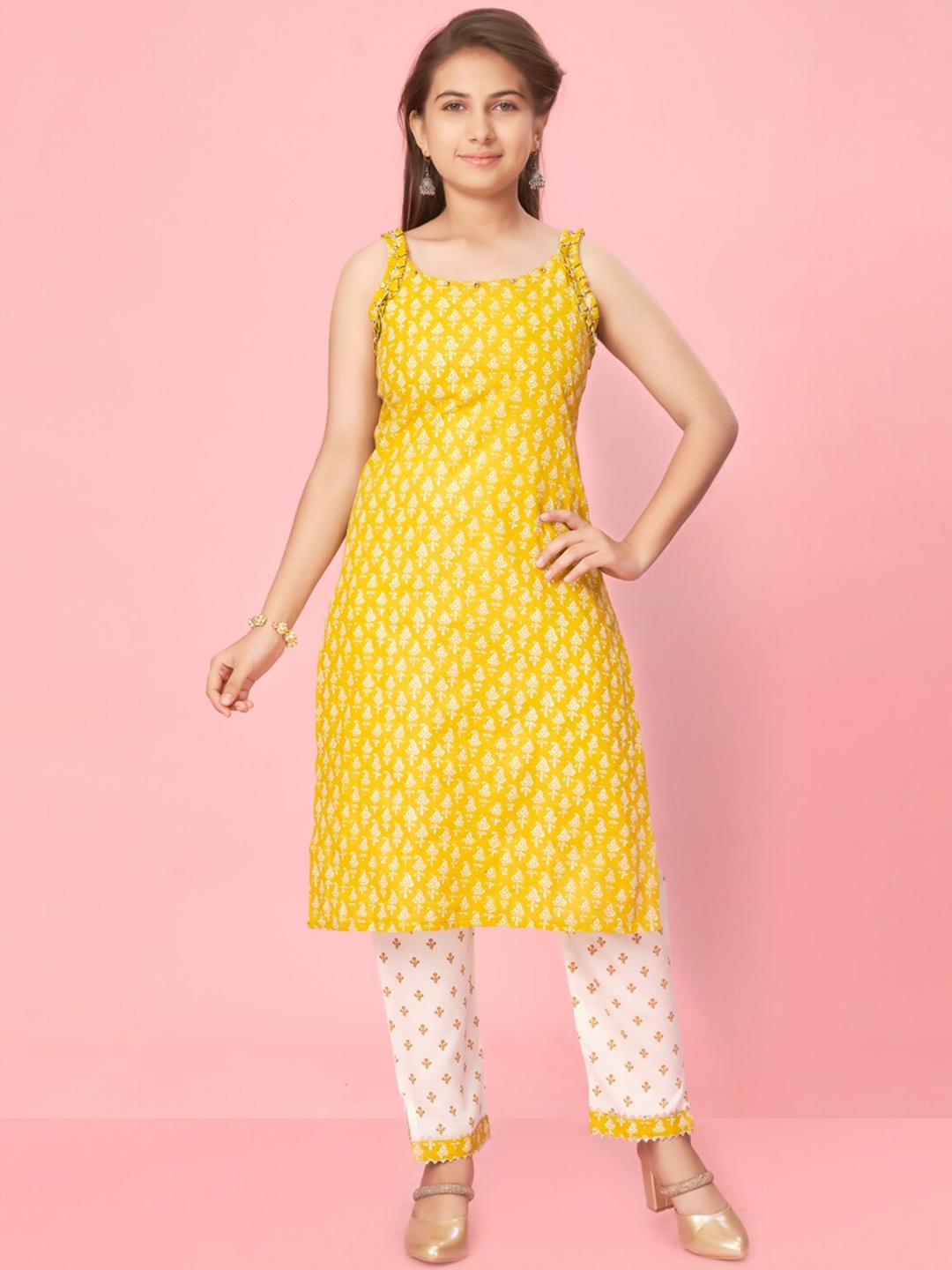 

Muhuratam Girls Paisley Printed Pure Cotton Kurta with Trousers, Yellow