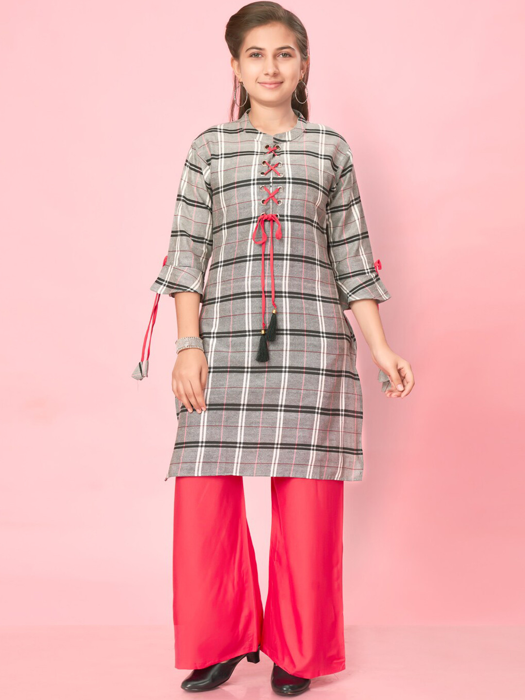 

Muhuratam Girls Checked Bell Sleeves Pure Cotton Kurta with Palazzos, Grey